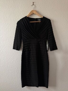 Adrianna Papell Black Pleated V-Neck Midi Dress